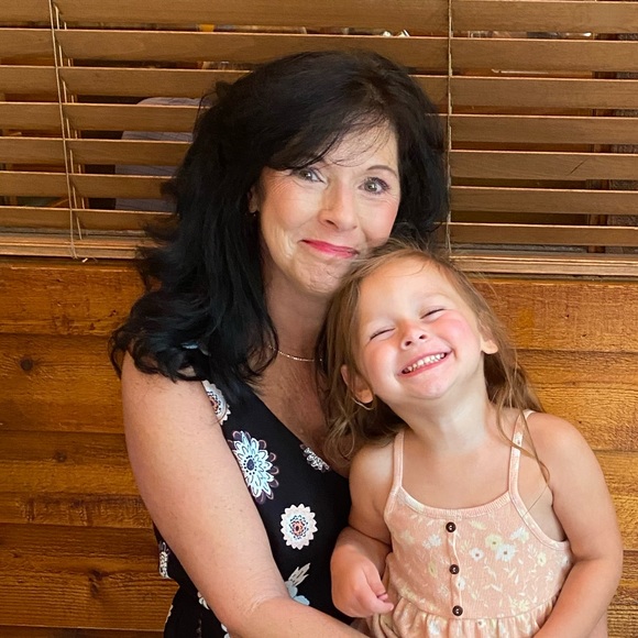 🌹🍃Welcome to my Posh-Closet!!🍃🌹 - Picture 7 of 16